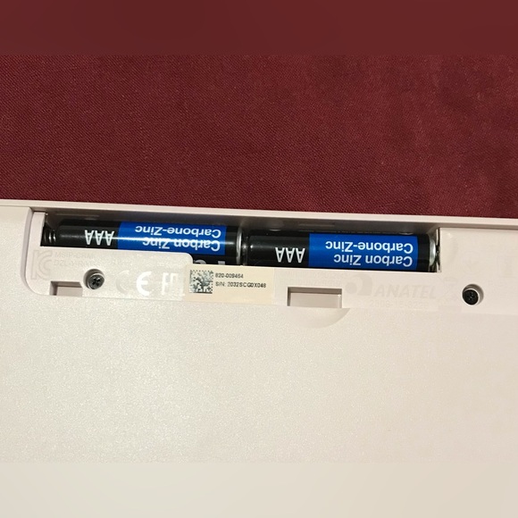 Logitech Logi K380 Wireless Bluetooth Rose Gold Pink Mac Apple Computer Keyboard - Picture 4 of 8